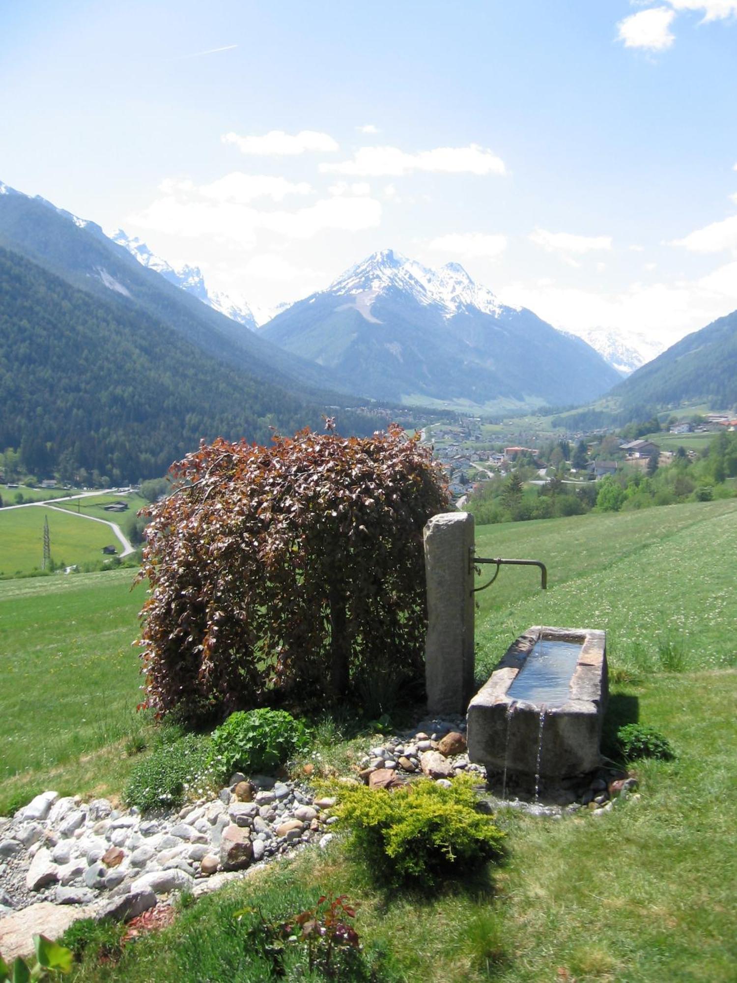 Schlosserhof Telfes im Stubai Exterior foto